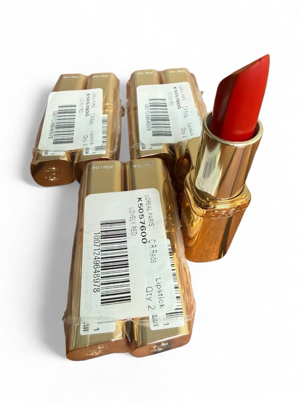 (6) Loreal Paris lipsticks in lovely red *Bundle*